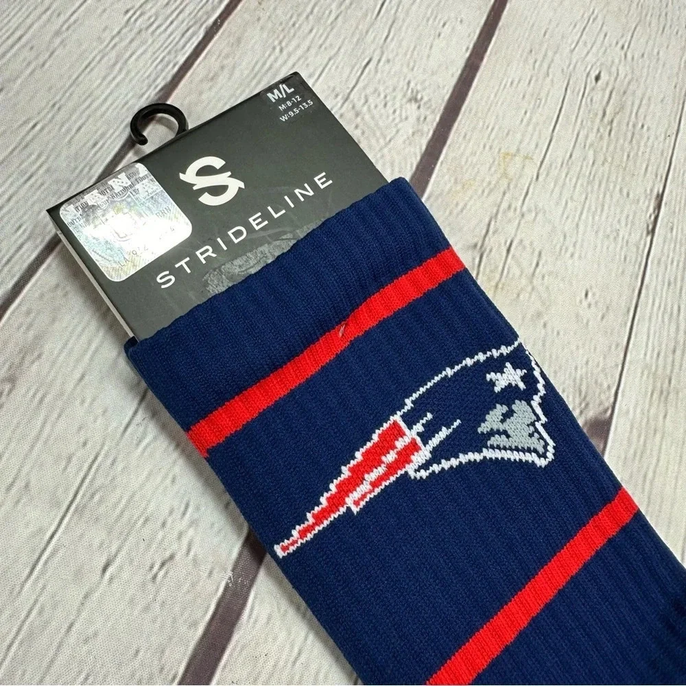 NWT strideline premium knit crew socks new england patriots NFL football